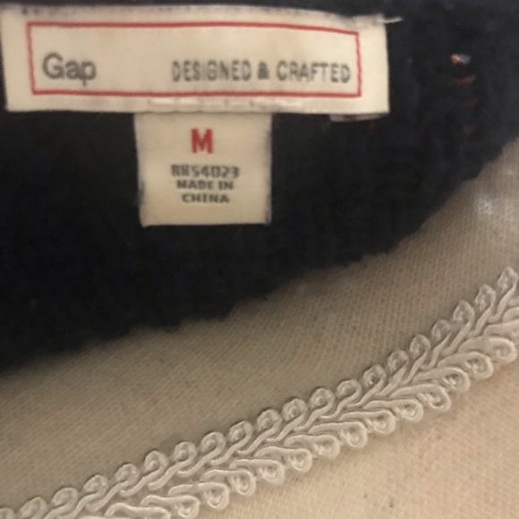 GAP Navy Cable Knit Sweater - Picture 5 of 6